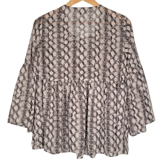 Show Me Your Mumu Medium‎ M Patterned Women's Lace Up Long Bell Sleeve Top - Picture 2 of 6